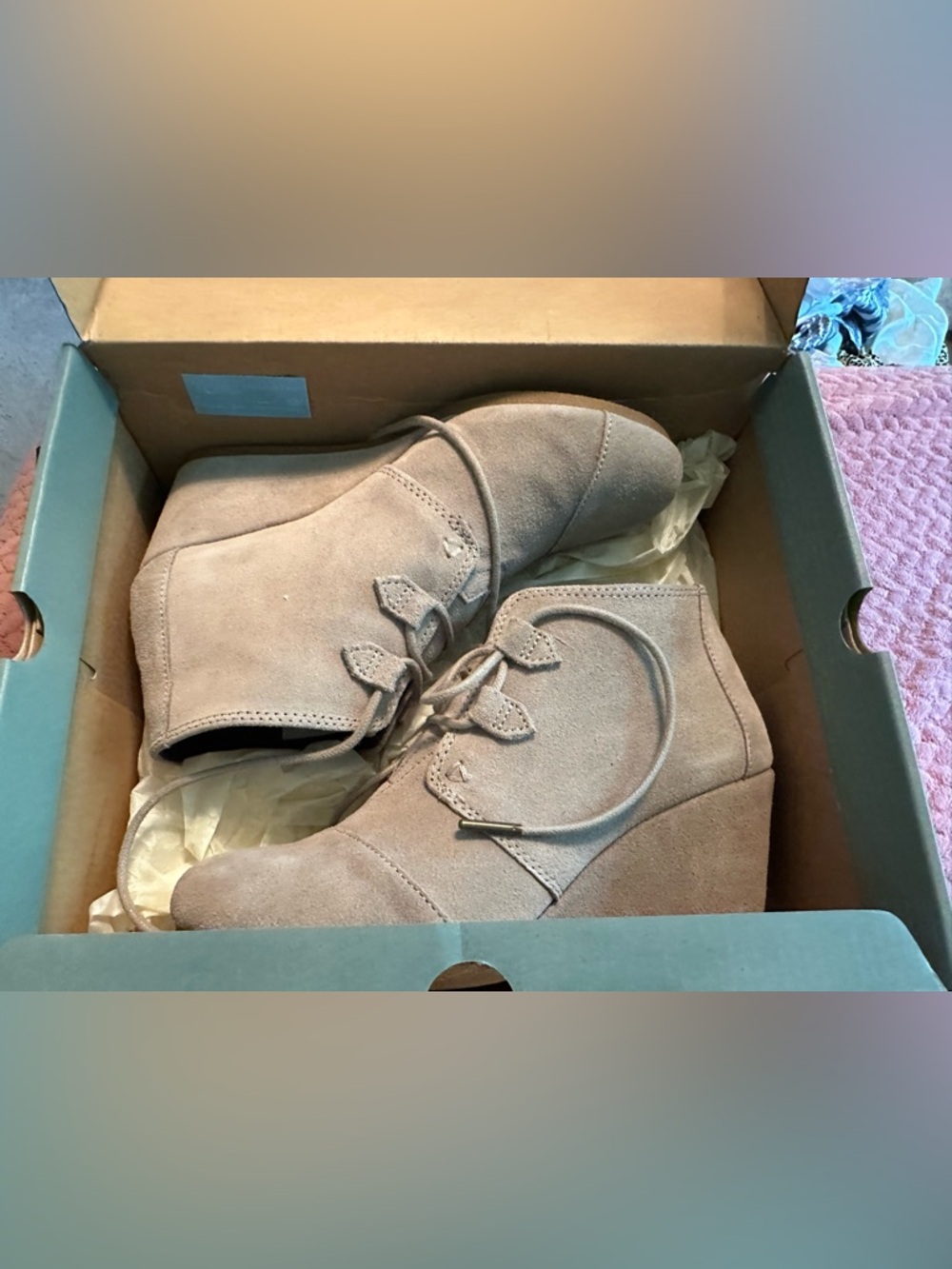 EUC TOMS Kala Desert Taupe Suede Lace-Up Ankle Boots
